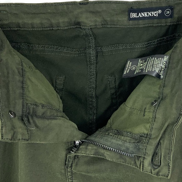 ♻️DONATED♻️ BLANK NYC Jeans Army Green Moto Skinny Jeans Size 28 J25 - Picture 10 of 12